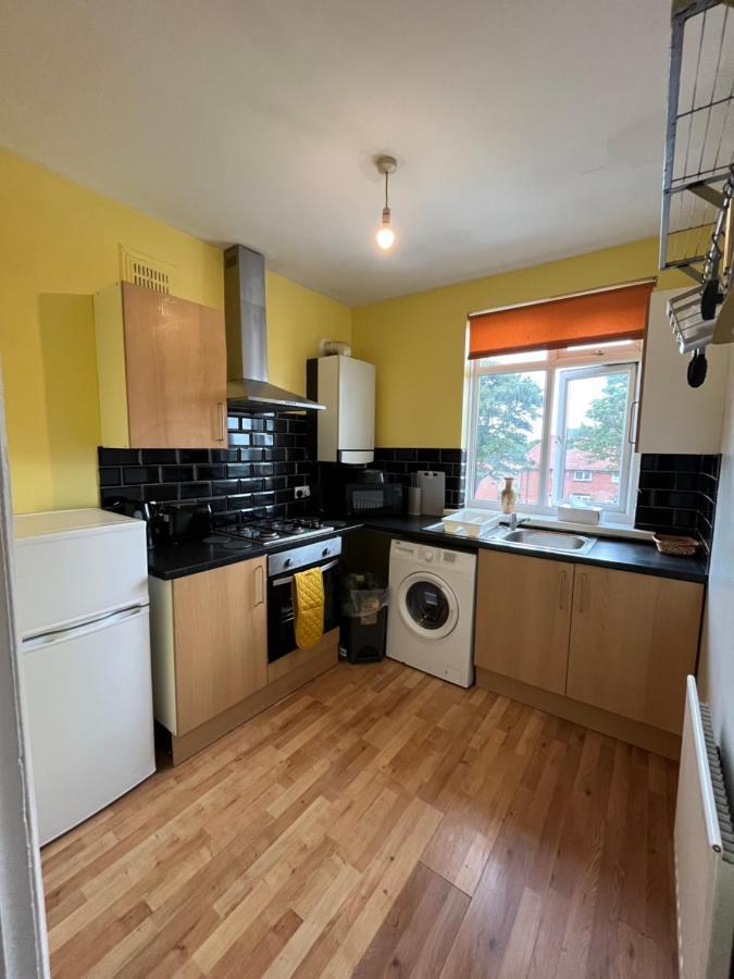2 Bedroom Apartment, 5 Minutes From City Centre Νιούκασλ Εξωτερικό φωτογραφία